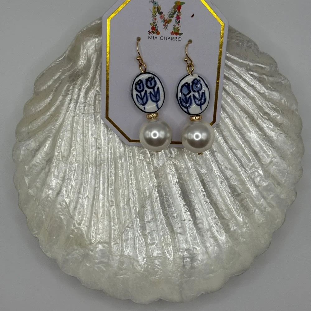 Elegant Blue and White Dangle Earrings with Pearl Accents - Picture 1 of 3
